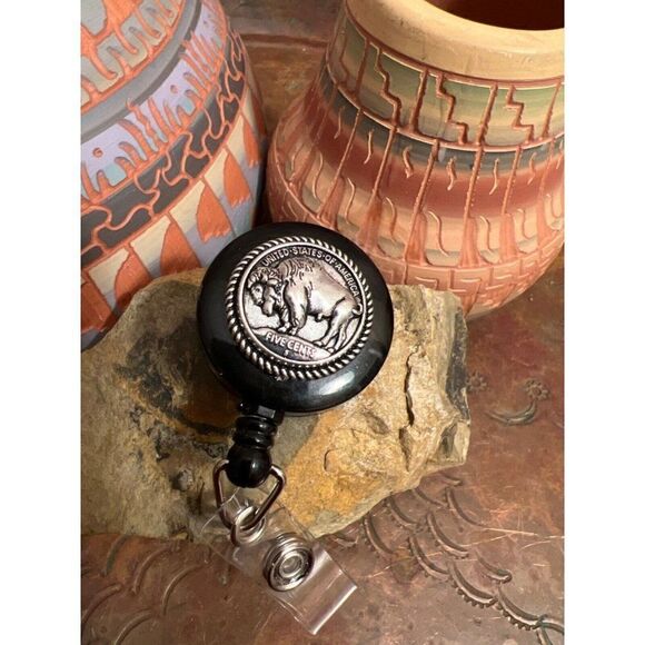 WESTERN Nickel BUFFALO SOUTHWEST BADGE HOLDER NURSE TEACHER KEY CARD ID Men Wome - Picture 1 of 5